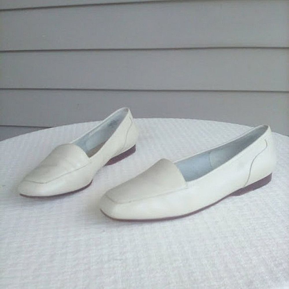 Enzo Angiolini Women's Liberty Opal Cream Loafers size 7.5 M